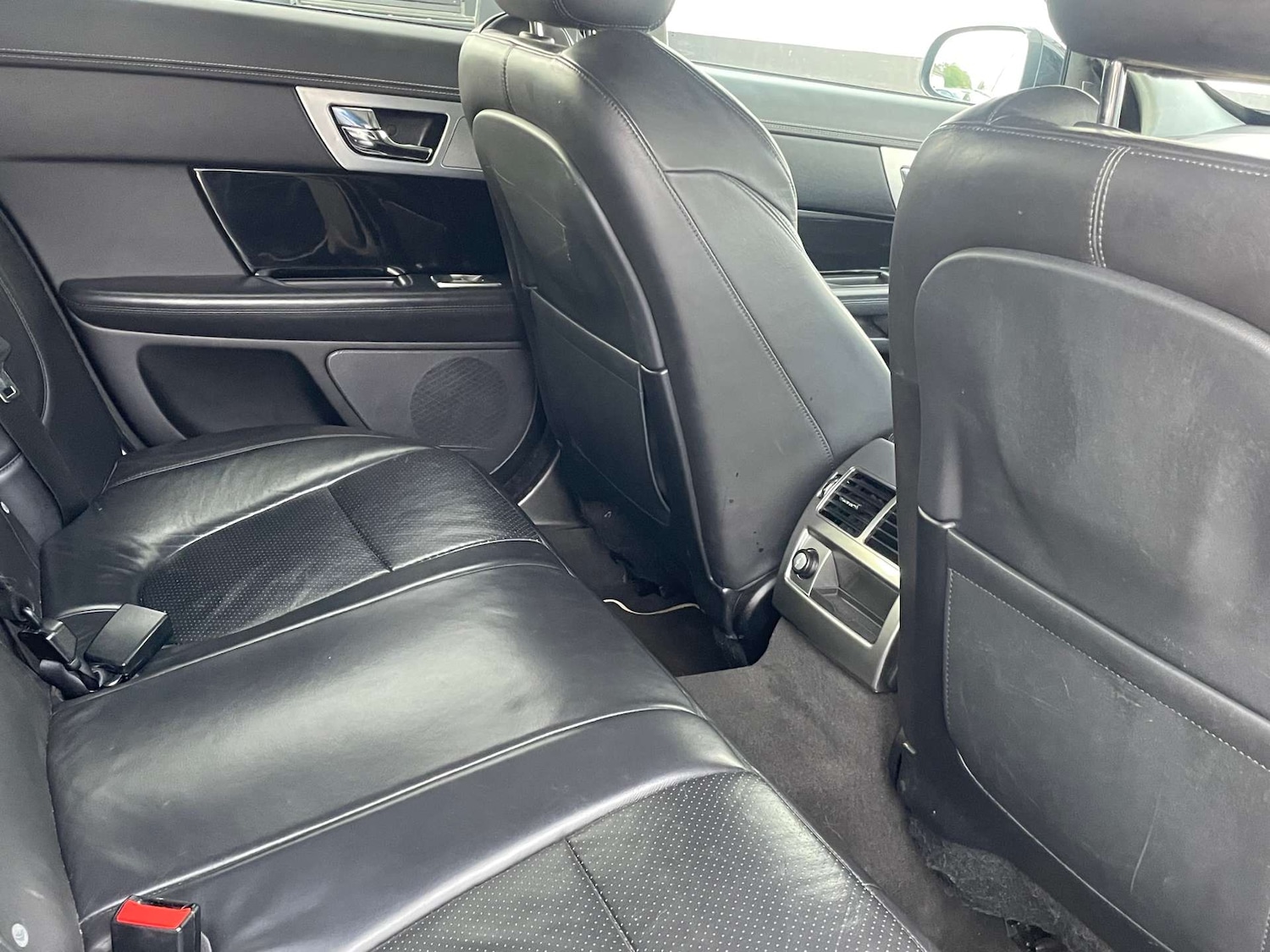 Used Jaguar XF 2013 for sale - 76449781: Photo 17