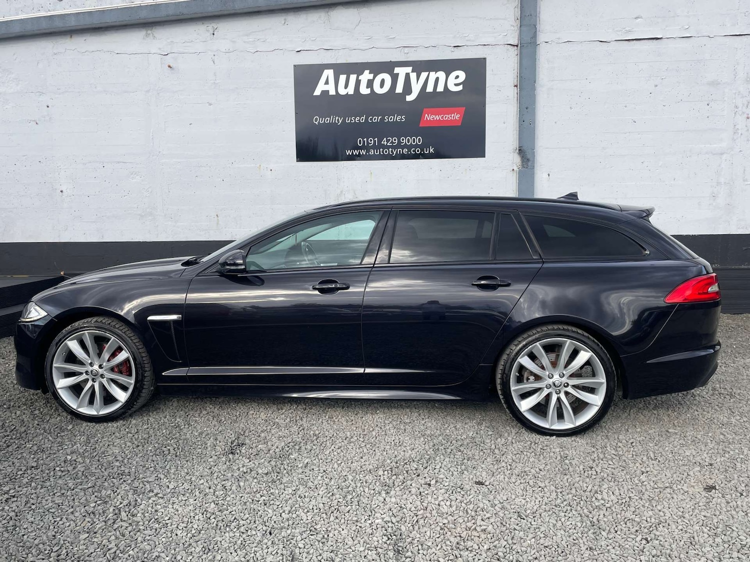 Used Jaguar XF 2013 for sale - 76449781: Photo 5