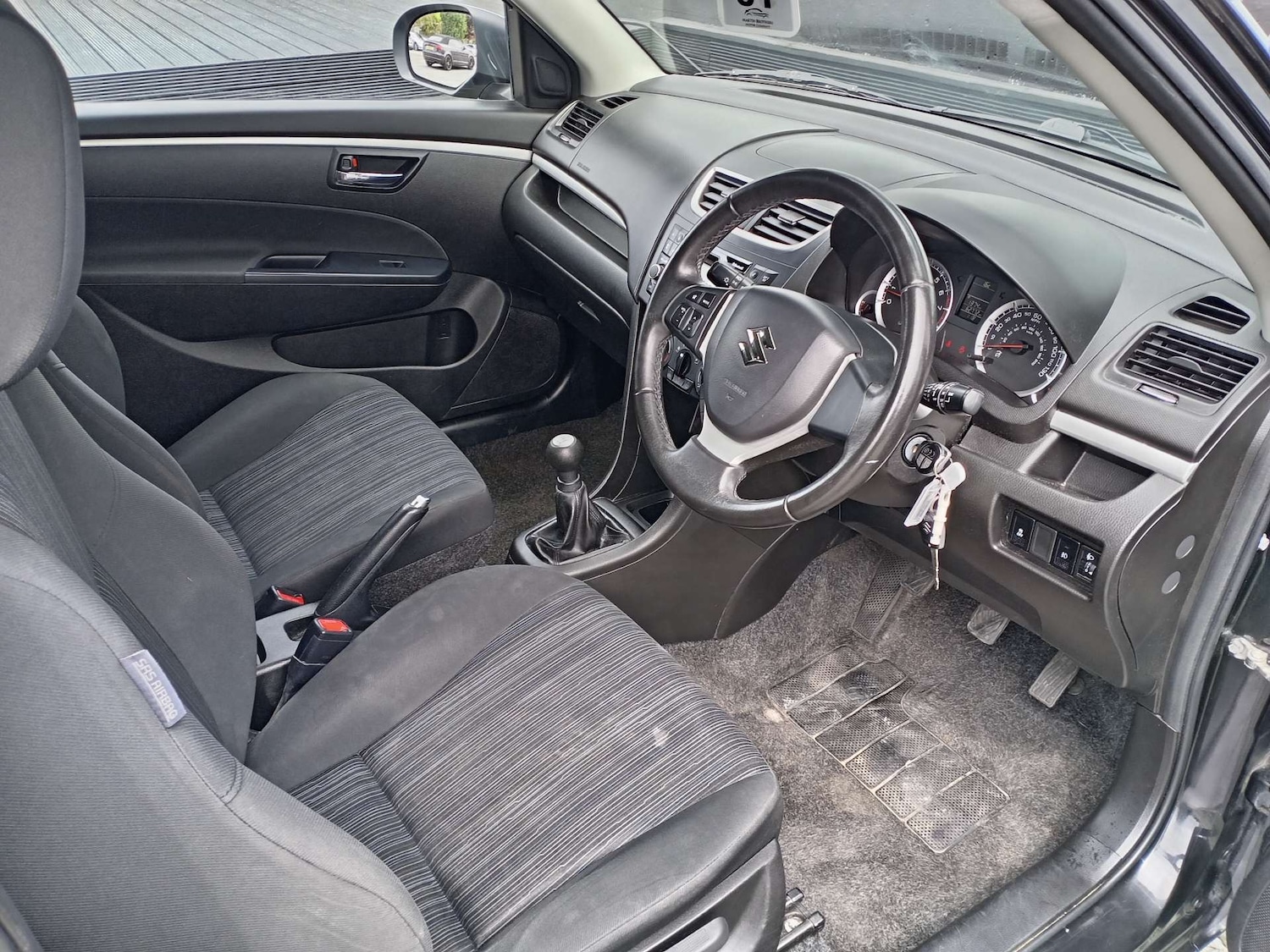 Used Suzuki Swift 2015 for sale - 76601141: Photo 12