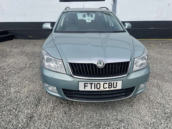 Used Skoda Octavia 2010 for sale - 75666664: Photo 2
