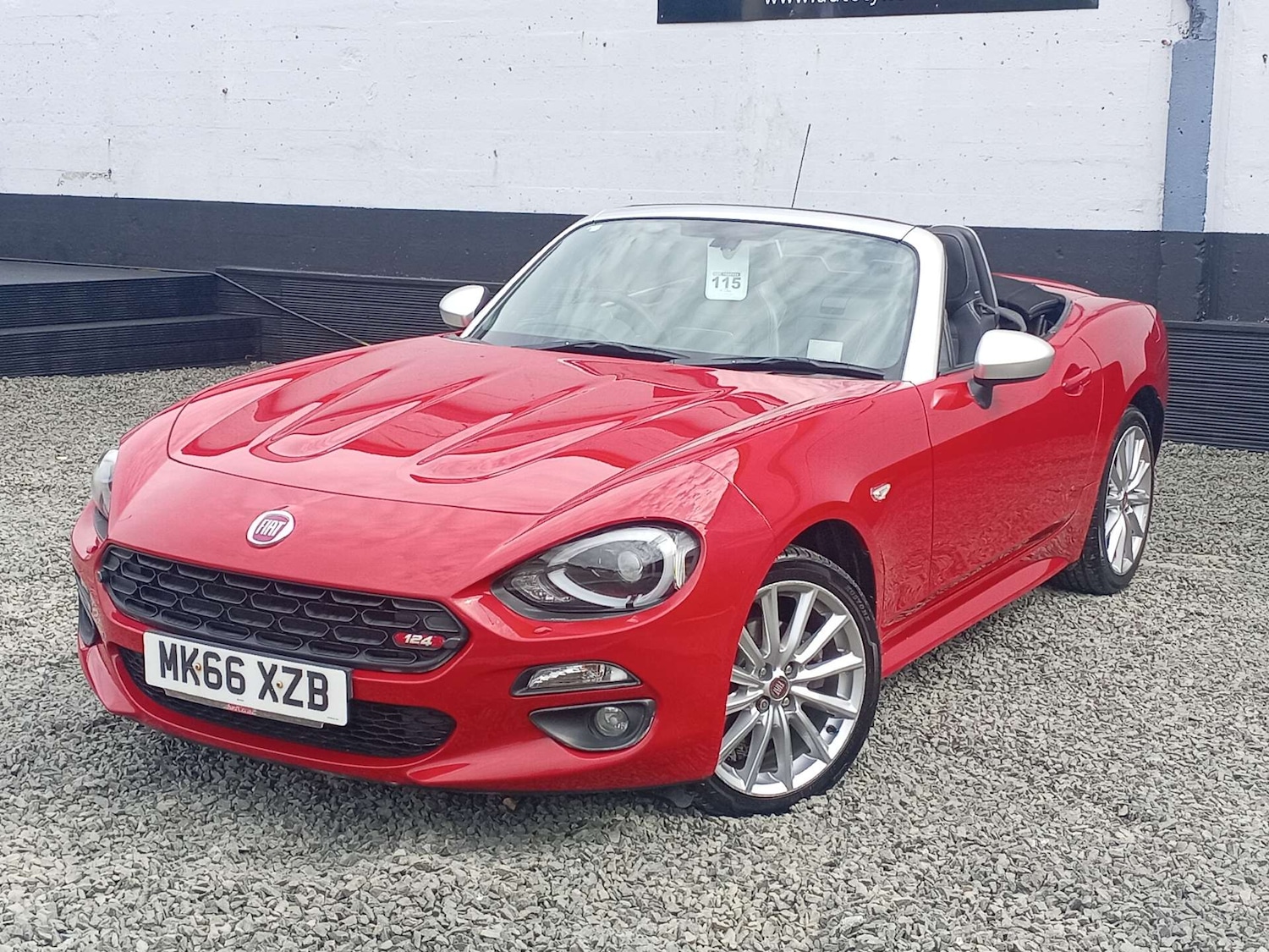 Used Fiat 124 Spider 2016 for sale - 76602131: Photo 3