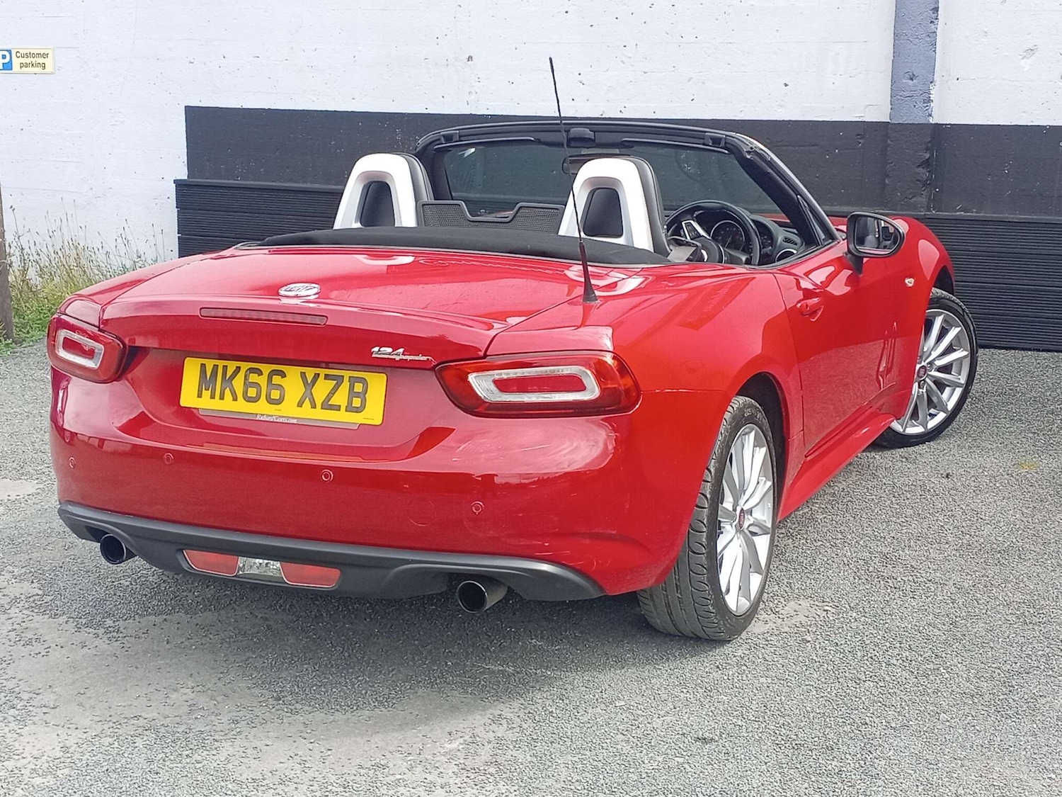 Used Fiat 124 Spider 2016 for sale - 76602131: Photo 7