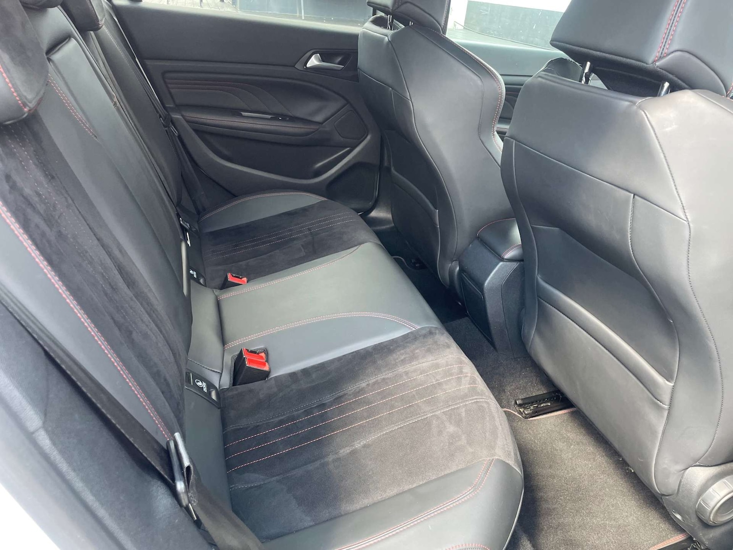 Used Peugeot 308 2017 for sale - 76602069: Photo 16