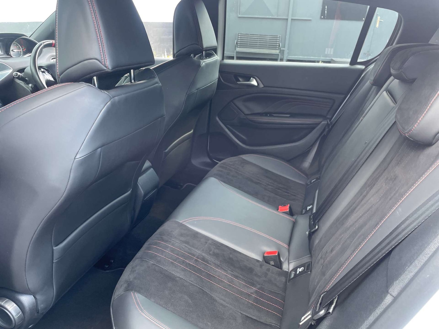 Used Peugeot 308 2017 for sale - 76602069: Photo 17