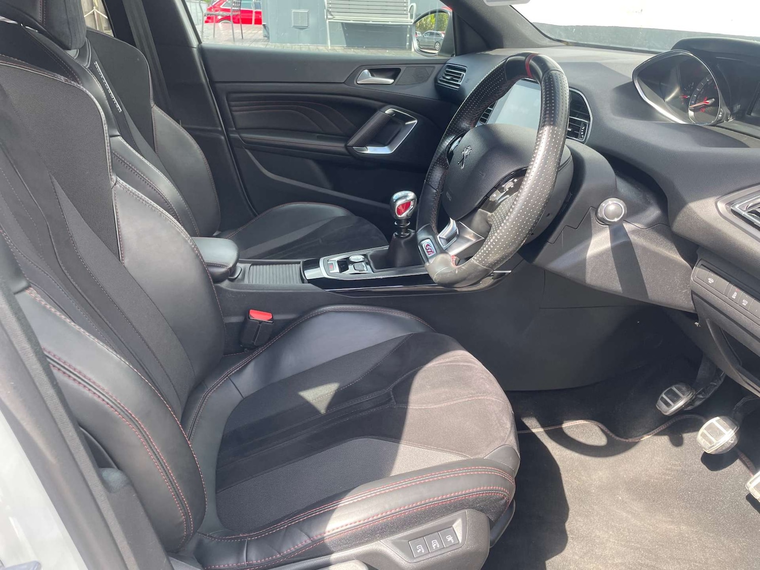 Used Peugeot 308 2017 for sale - 76602069: Photo 19