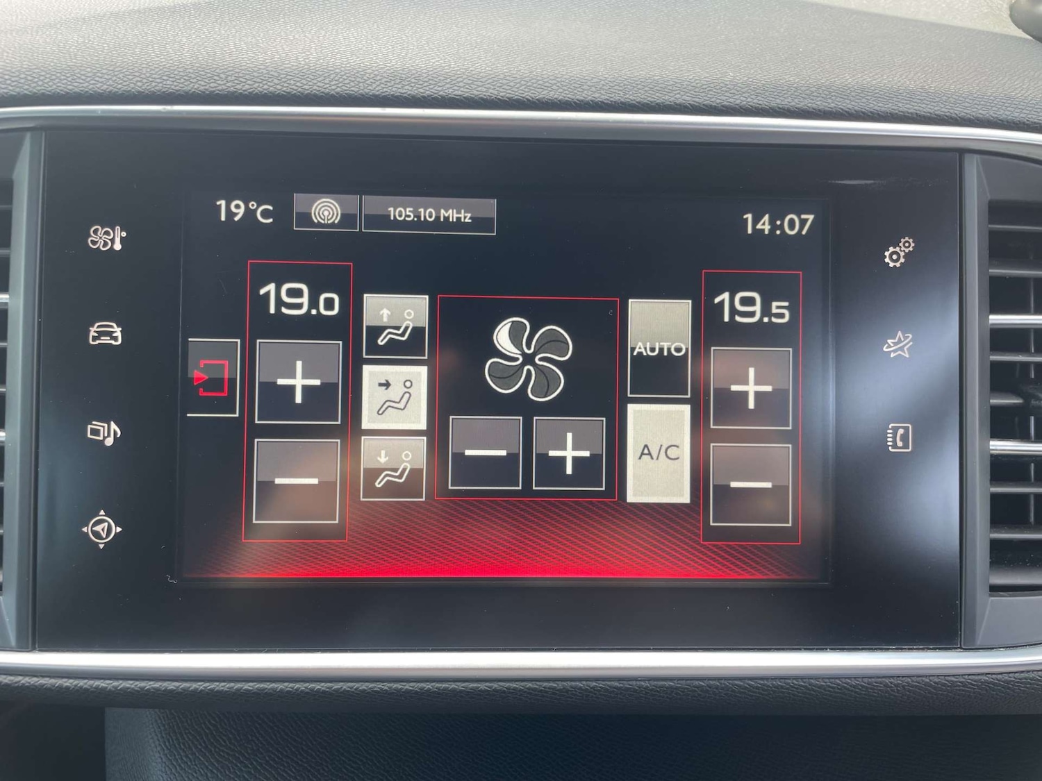 Used Peugeot 308 2017 for sale - 76602069: Photo 23