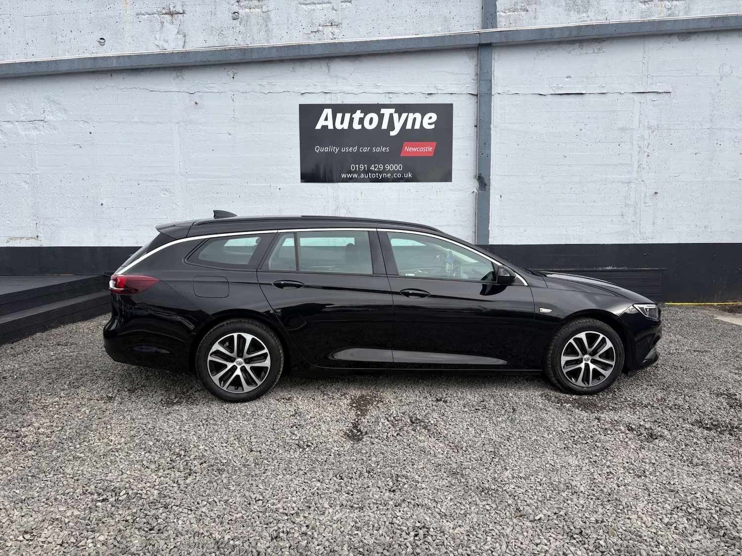Used Vauxhall Insignia 2017 for sale - 77676582: Photo 7