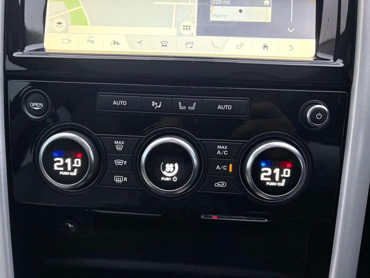 Used Land Rover Discovery 2017 for sale - 76495857: Photo 22