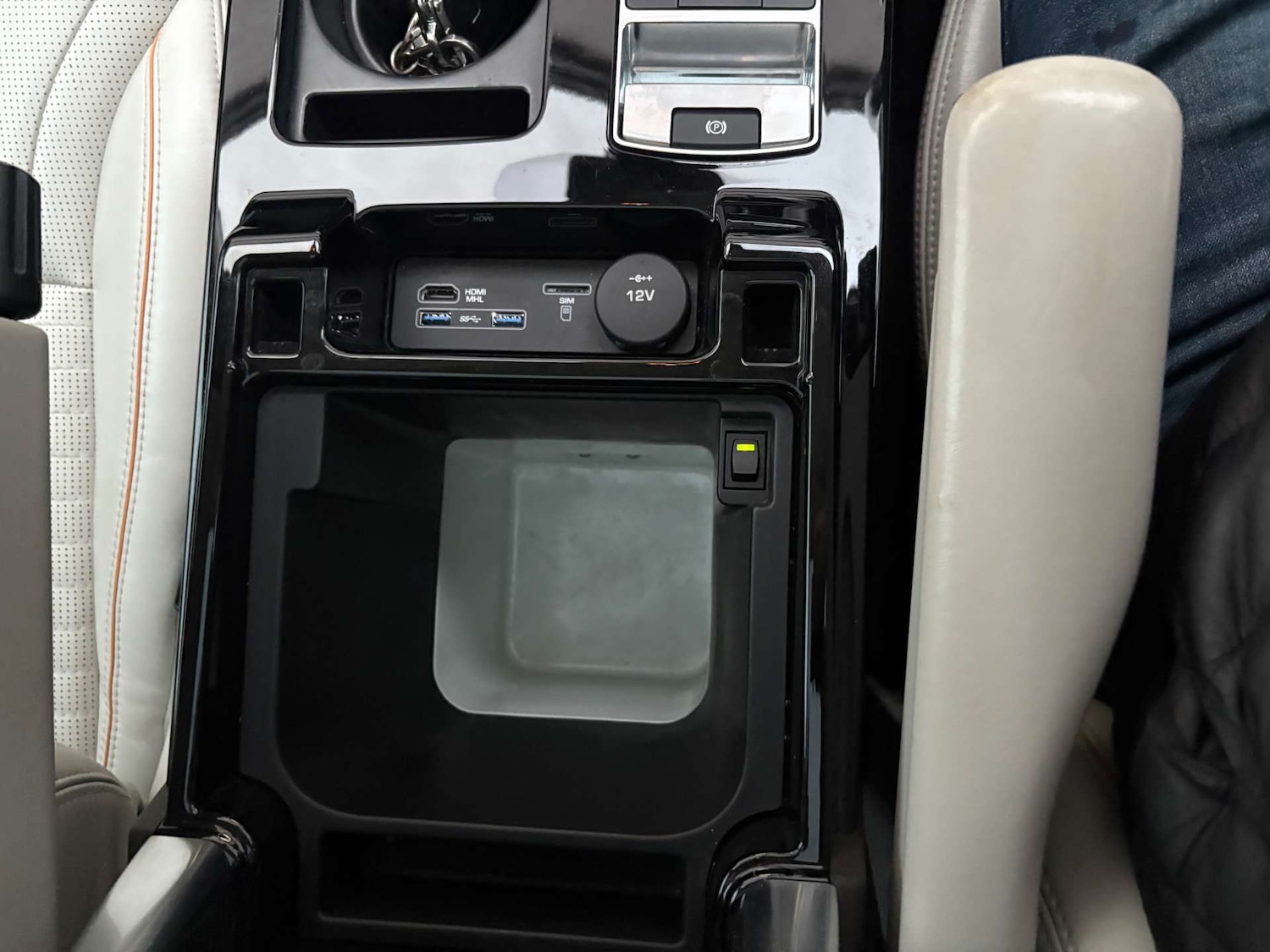 Used Land Rover Discovery 2017 for sale - 76495857: Photo 25