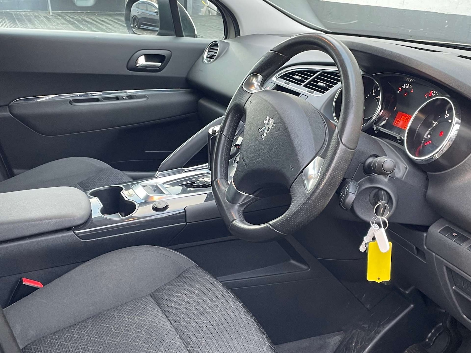 Used Peugeot 3008 2016 for sale - 77127338: Photo 15