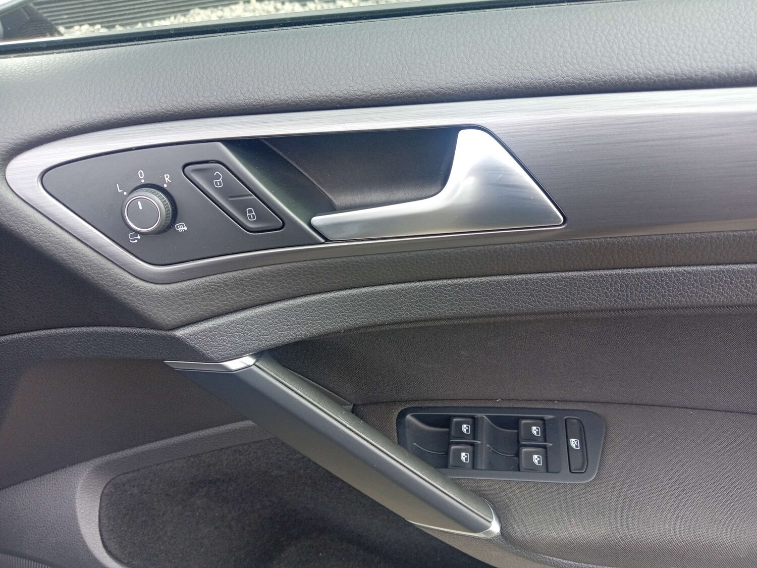 Used Volkswagen T-Roc 2019 for sale - 76278225: Photo 12