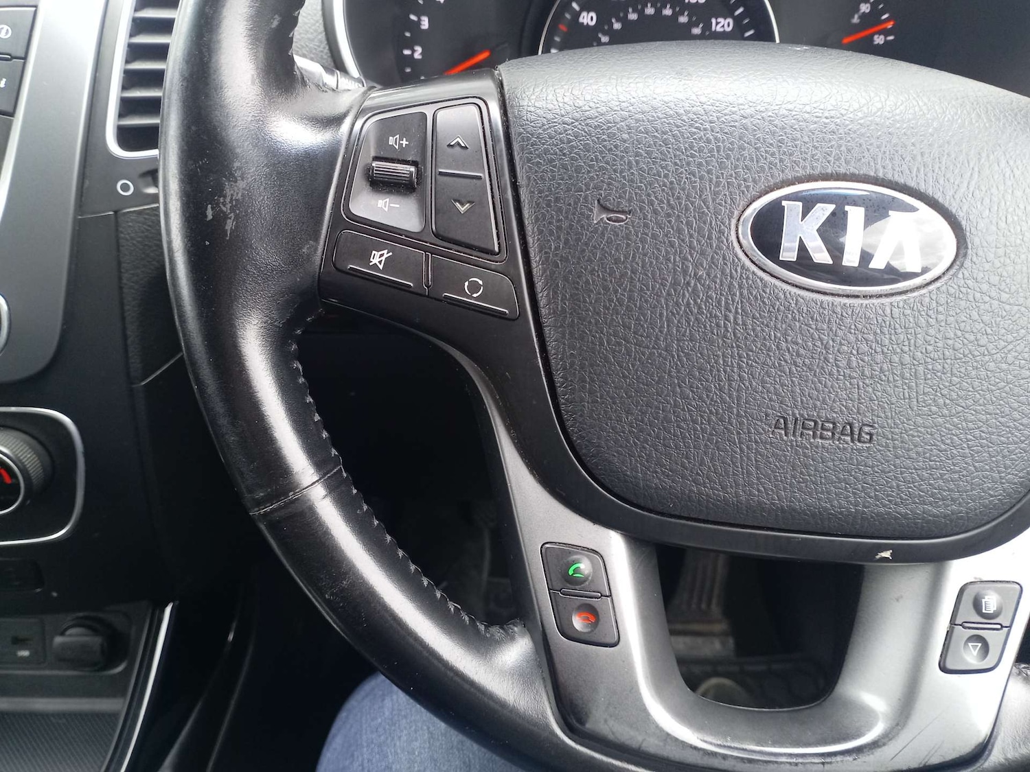 Used Kia Sorento 2013 for sale - 76602143: Photo 15