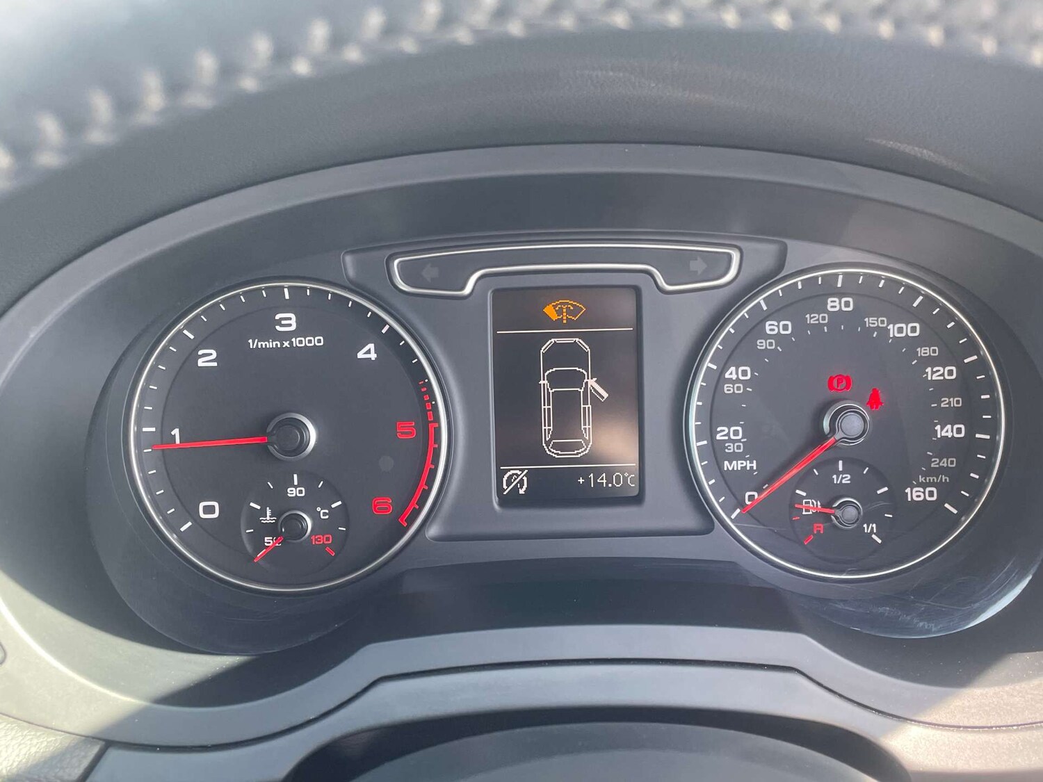 Used Audi Q3 2014 for sale - 78162645: Photo 25