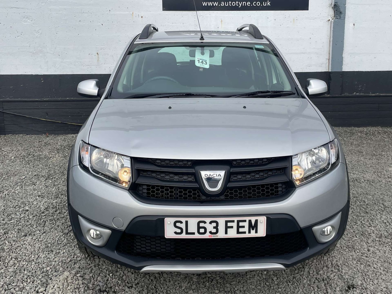 Used Dacia Sandero Stepway 2013 for sale - 77905931: Photo 2