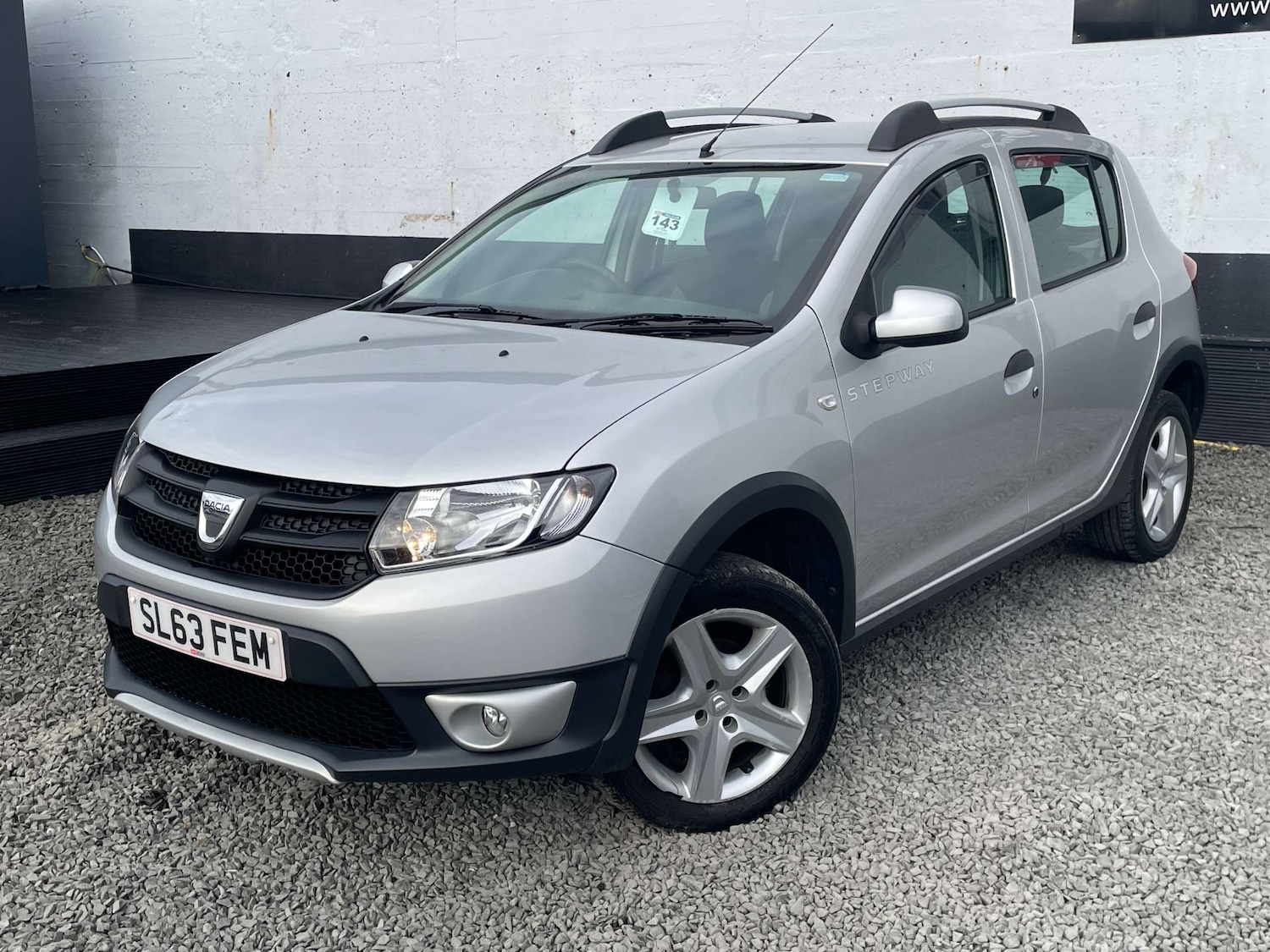 Used Dacia Sandero Stepway 2013 for sale - 77905931: Photo 3