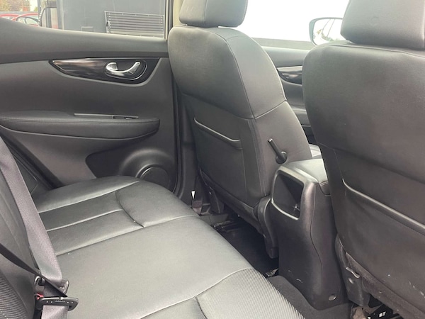 Used Nissan Qashqai 2015 for sale - 76105319: Photo 13