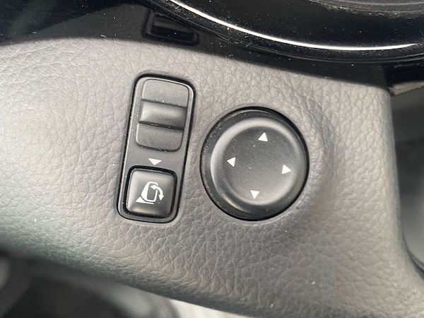 Used Nissan Qashqai 2015 for sale - 76105319: Photo 20
