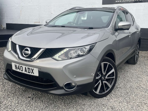 Used Nissan Qashqai 2015 for sale - 76105319: Photo 3