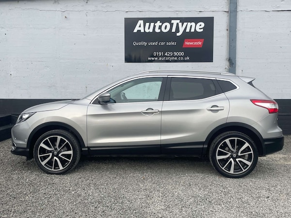 Used Nissan Qashqai 2015 for sale - 76105319: Photo 6