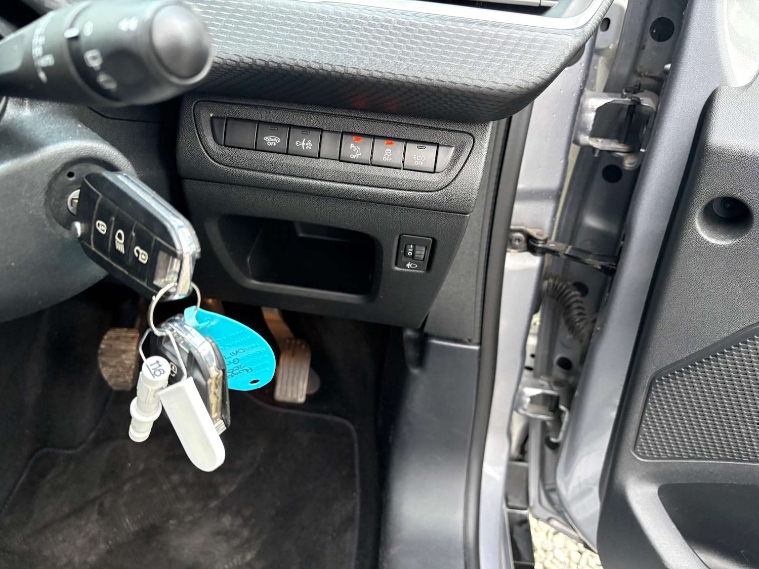 Used Peugeot 2008 2017 for sale - 77047478: Photo 18