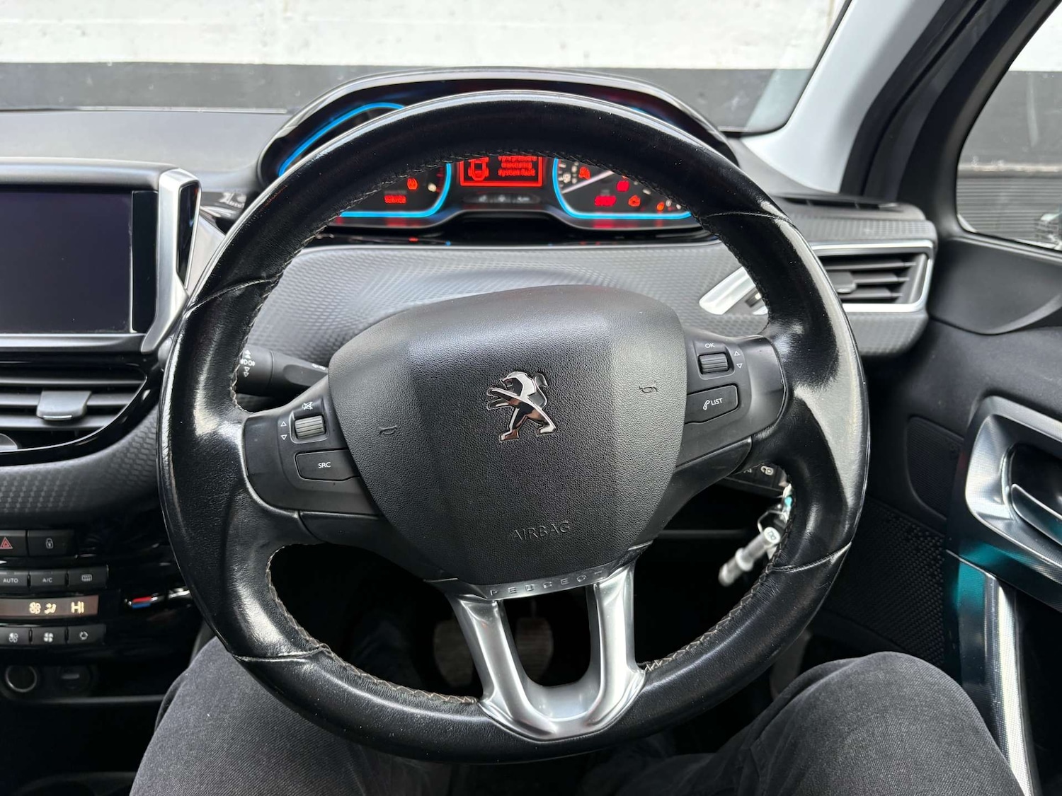 Used Peugeot 2008 2017 for sale - 77047478: Photo 19