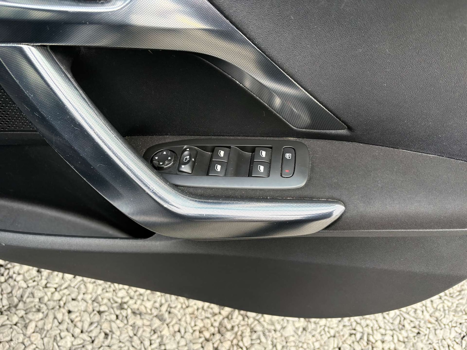 Used Peugeot 2008 2017 for sale - 77047478: Photo 23