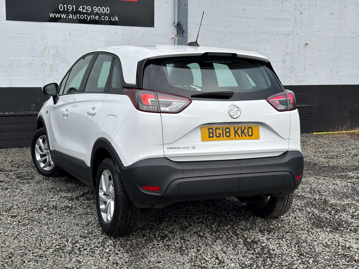 Used Vauxhall Crossland X 2018 for sale - 76601819: Photo 4