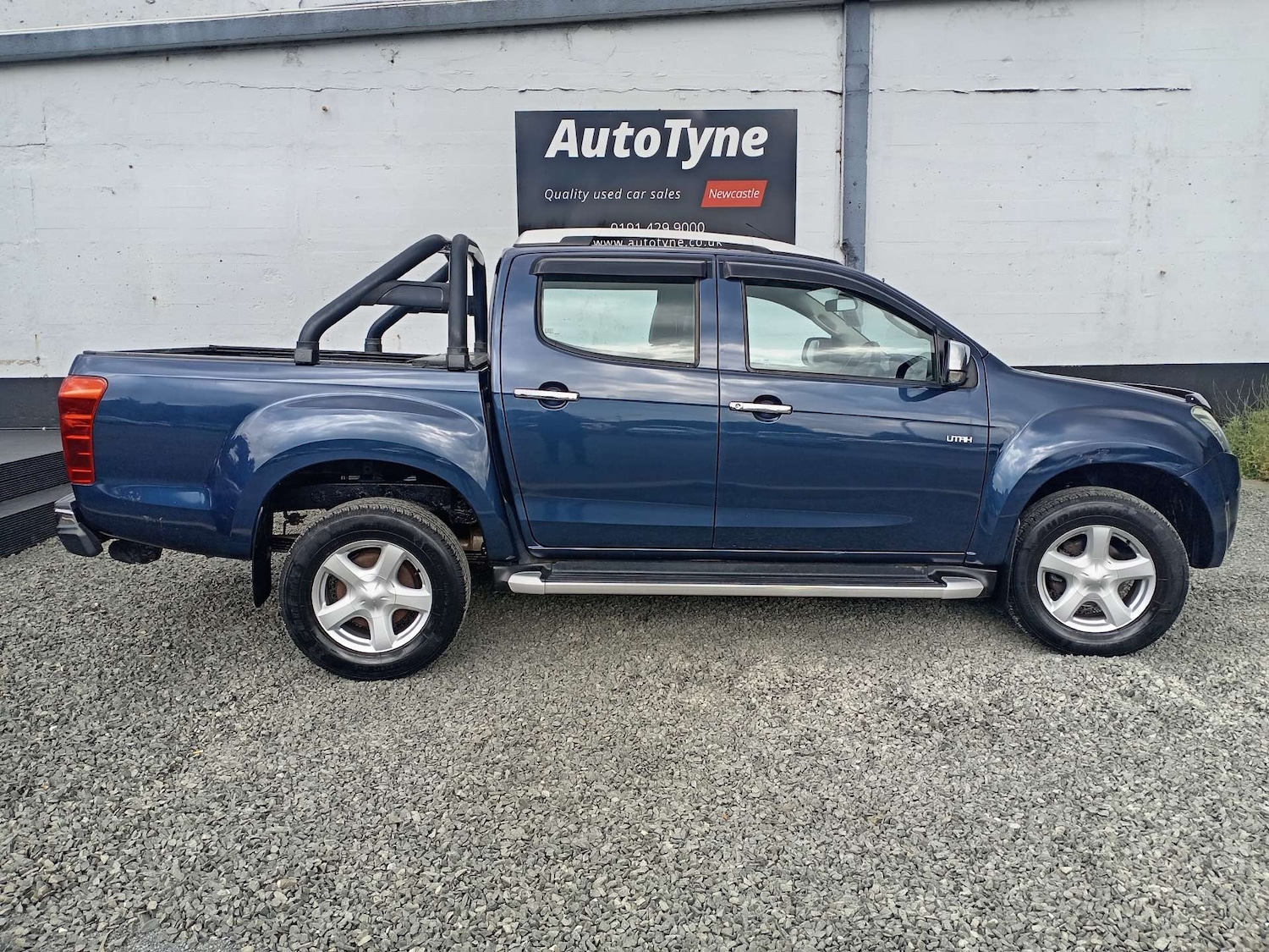 Used Isuzu D-Max 2015 for sale - 76602185: Photo 4