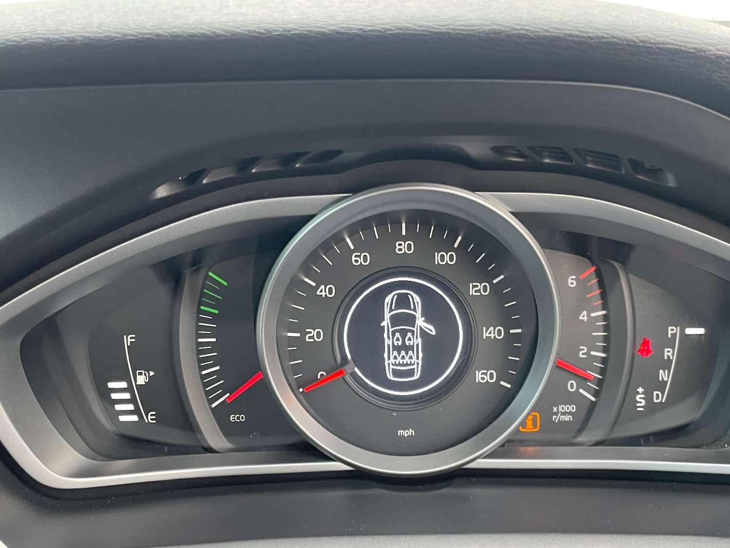 Used Volvo V40 2015 for sale - 76449774: Photo 11