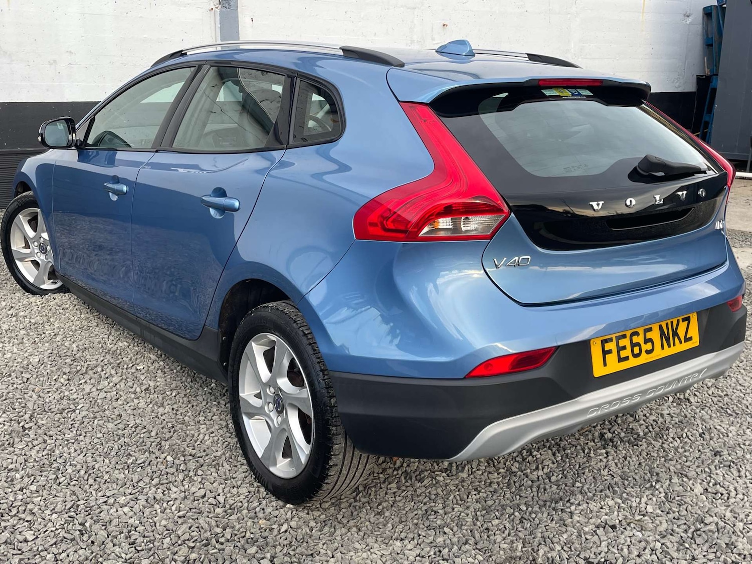 Used Volvo V40 2015 for sale - 76449774: Photo 21