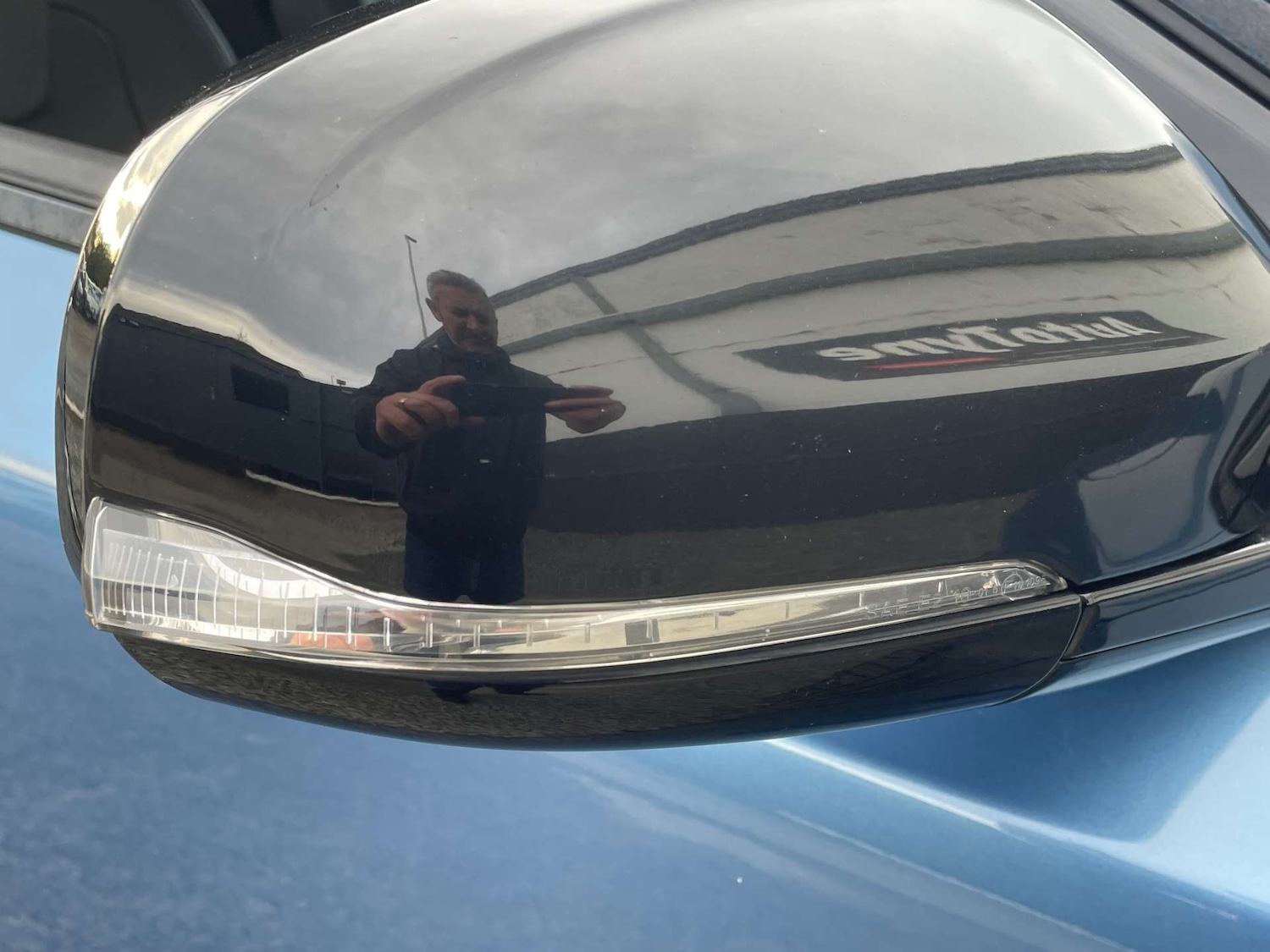 Used Volvo V40 2015 for sale - 76449774: Photo 5