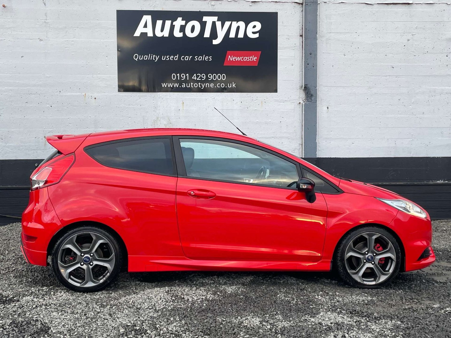 Used Ford Fiesta 2013 for sale - 77127339: Photo 4