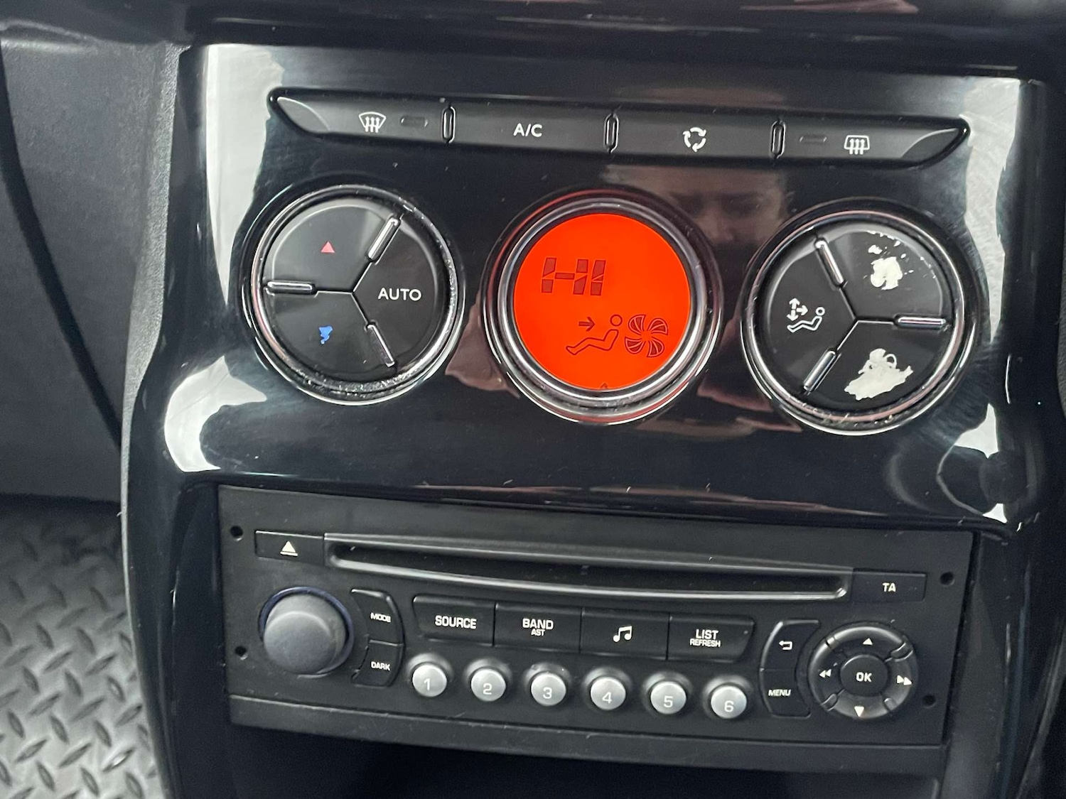 Used Citroen DS3 2015 for sale - 77380698: Photo 12