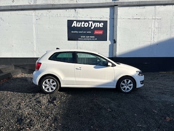 Used Volkswagen Polo 2013 for sale - 76650413: Photo