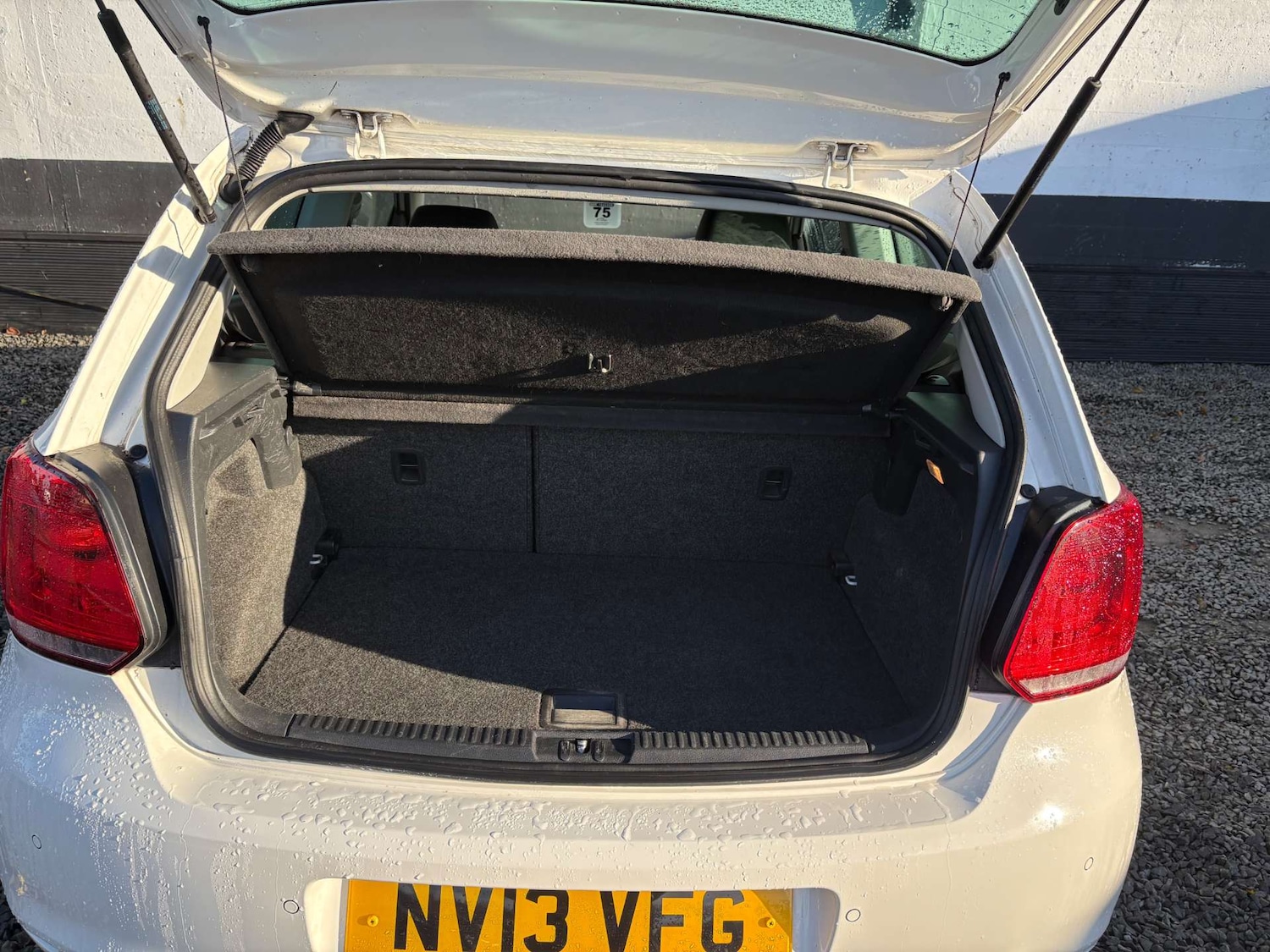 Used Volkswagen Polo 2013 for sale - 76650413: Photo 8