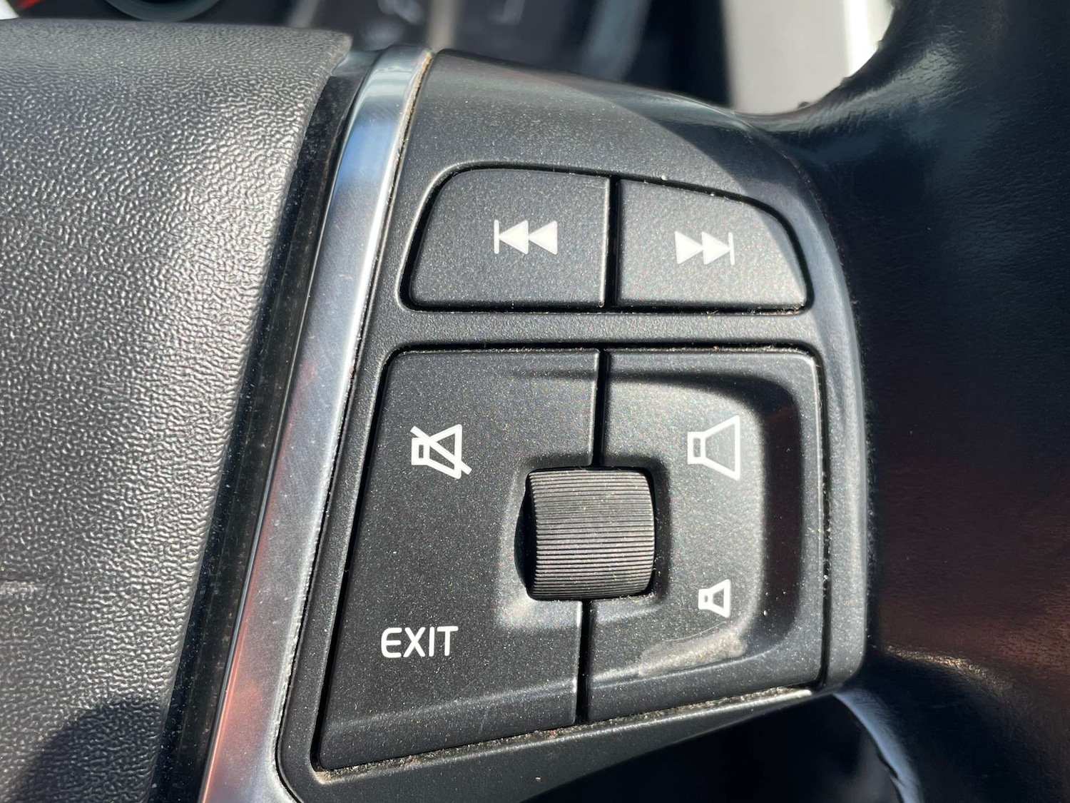 Used Volvo XC60 2014 for sale - 77802714: Photo 20