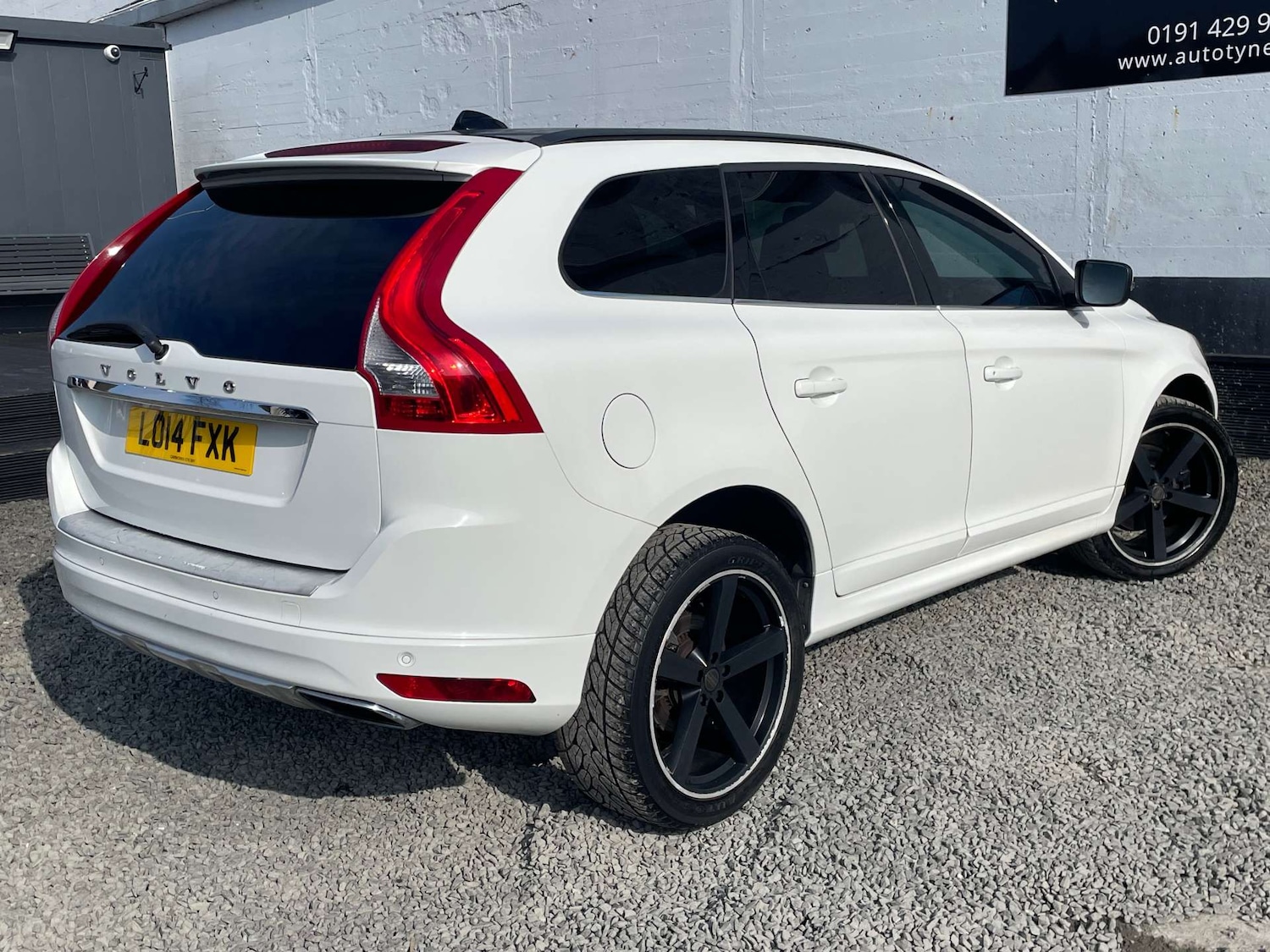 Used Volvo XC60 2014 for sale - 77802714: Photo 8