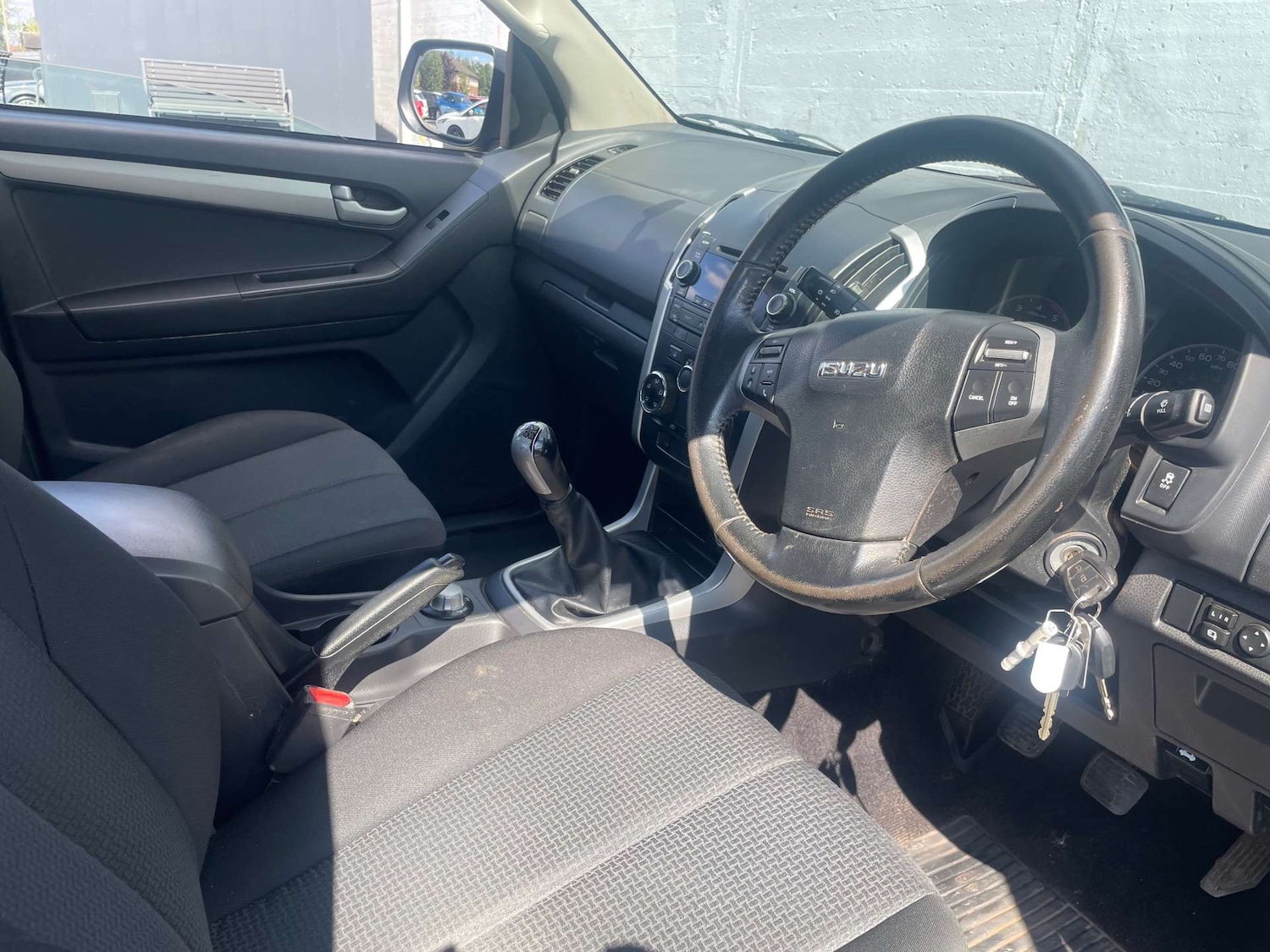 Used Isuzu D-Max 2015 for sale - 76602170: Photo 14