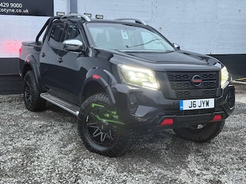 Used Nissan Navara 2017 for sale - 77288506: Photo