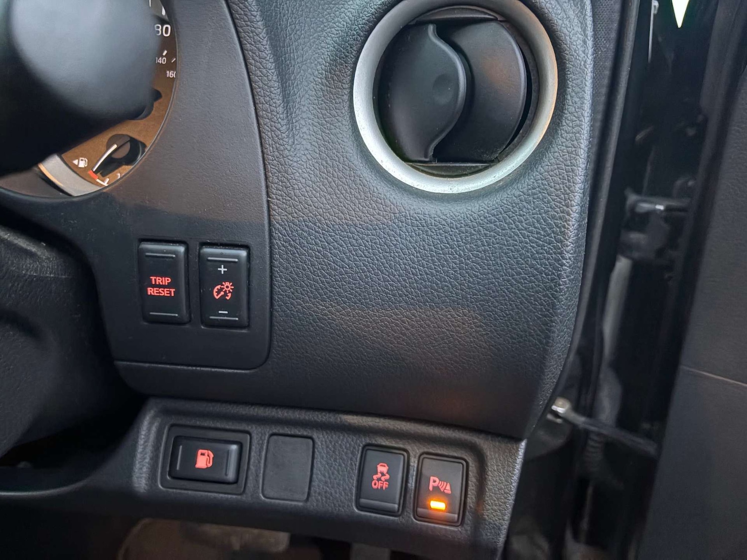 Used Nissan Navara 2017 for sale - 77288506: Photo 22