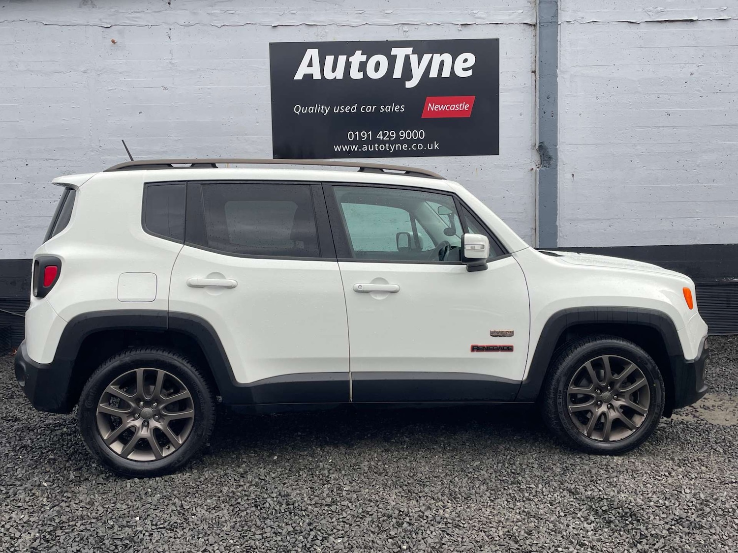 Used Jeep Renegade 2017 for sale - 77148653: Photo 4