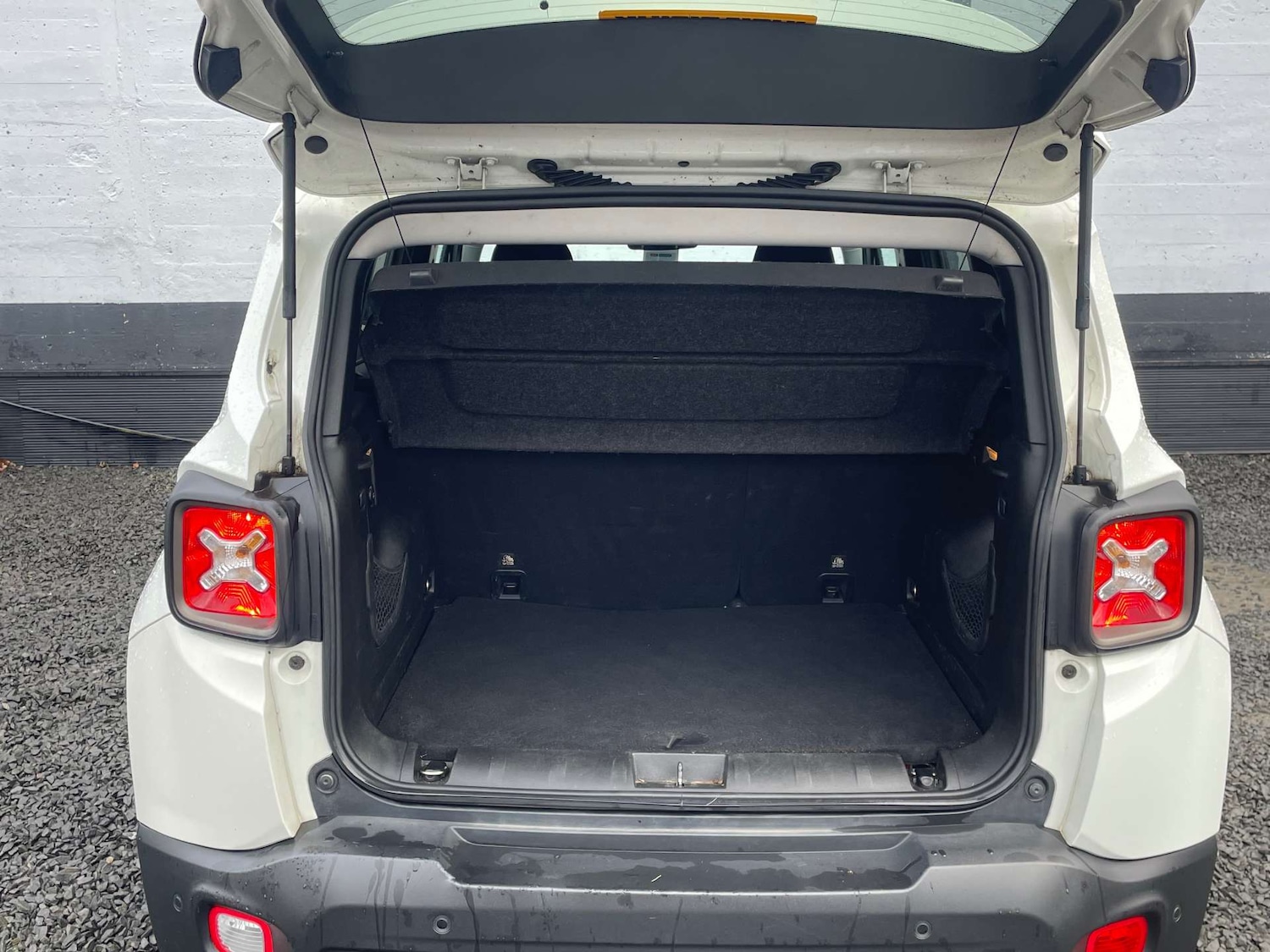 Used Jeep Renegade 2017 for sale - 77148653: Photo 9