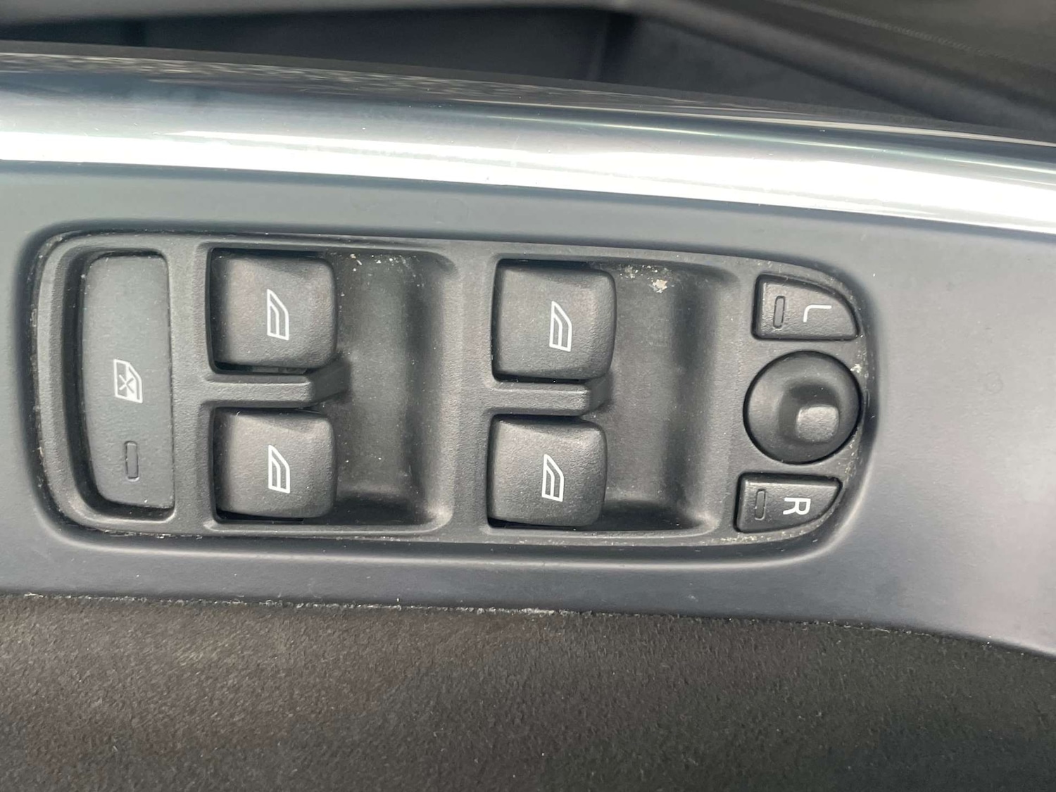 Used Volvo XC60 2014 for sale - 77975379: Photo 11