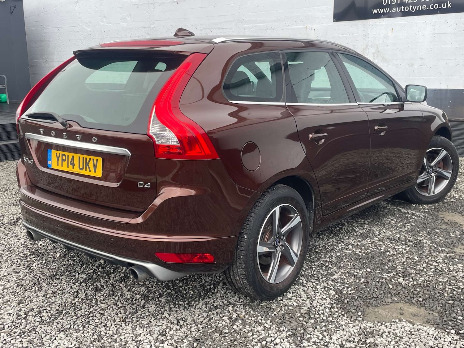 Used Volvo XC60 2014 for sale - 77975379: Photo 8