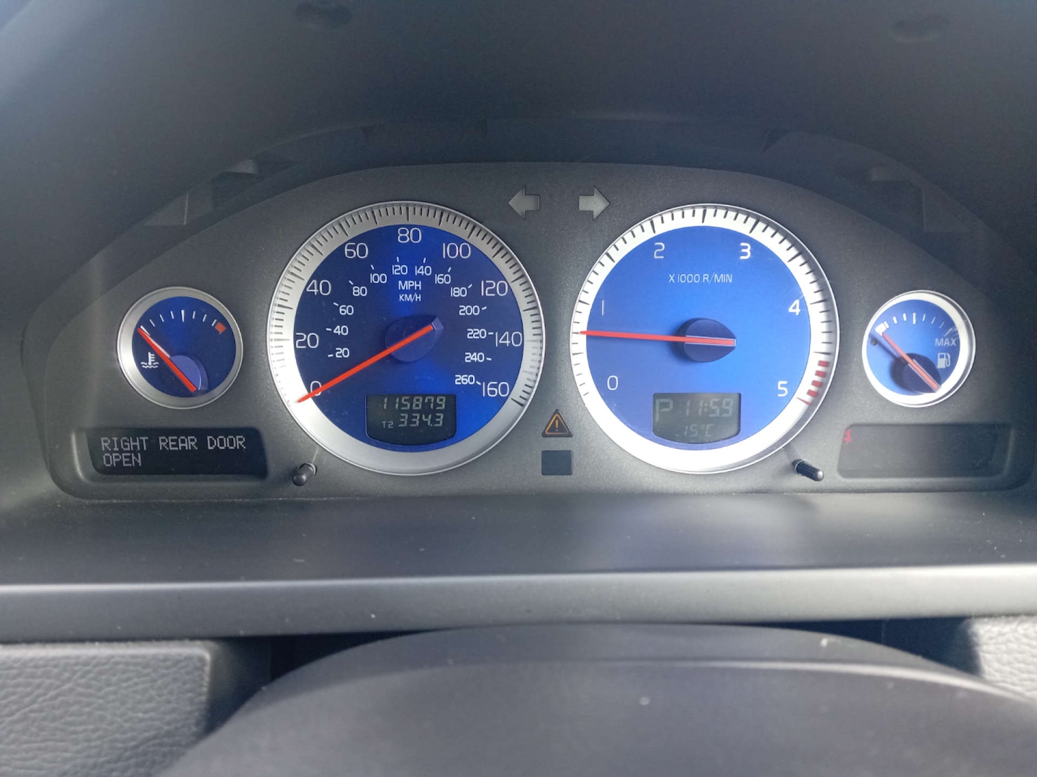 Used Volvo XC90 2011 for sale - 76601321: Photo 16