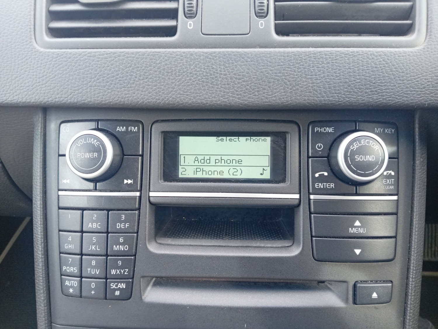 Used Volvo XC90 2011 for sale - 76601321: Photo 17