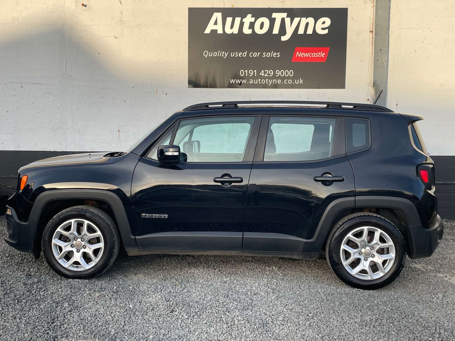 Used Jeep Renegade 2016 for sale - 77937224: Photo 4