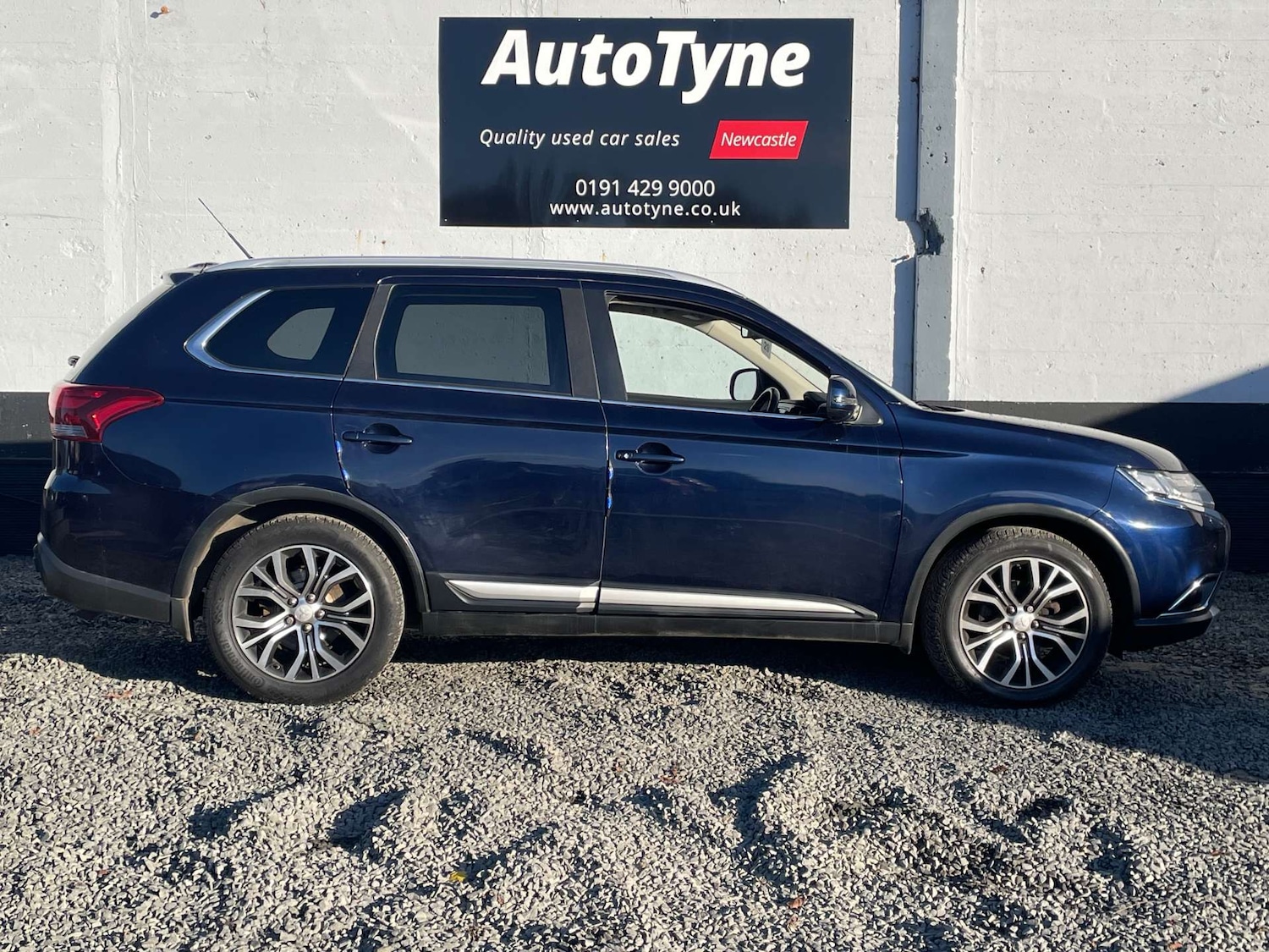 Used Mitsubishi Outlander 2015 for sale - 78083540: Photo 5