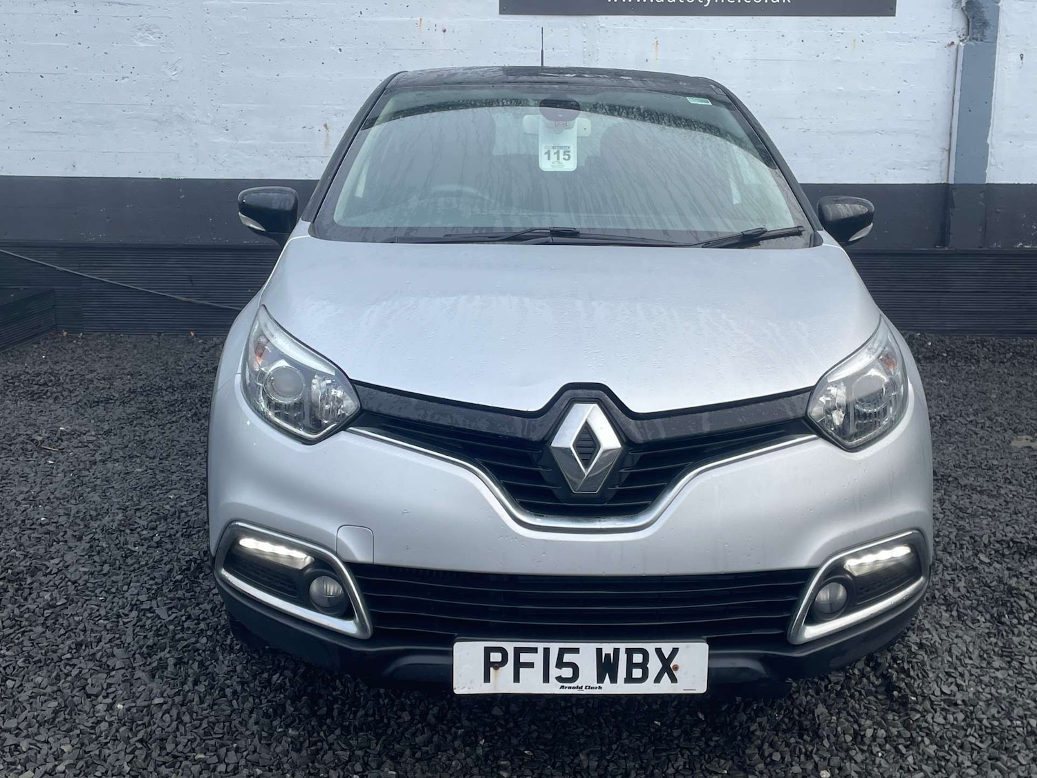 Used Renault Captur 2015 for sale - 78053754: Photo 2