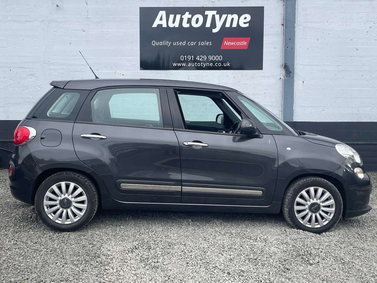Used Fiat 500L 2016 for sale - 76352600: Photo 4